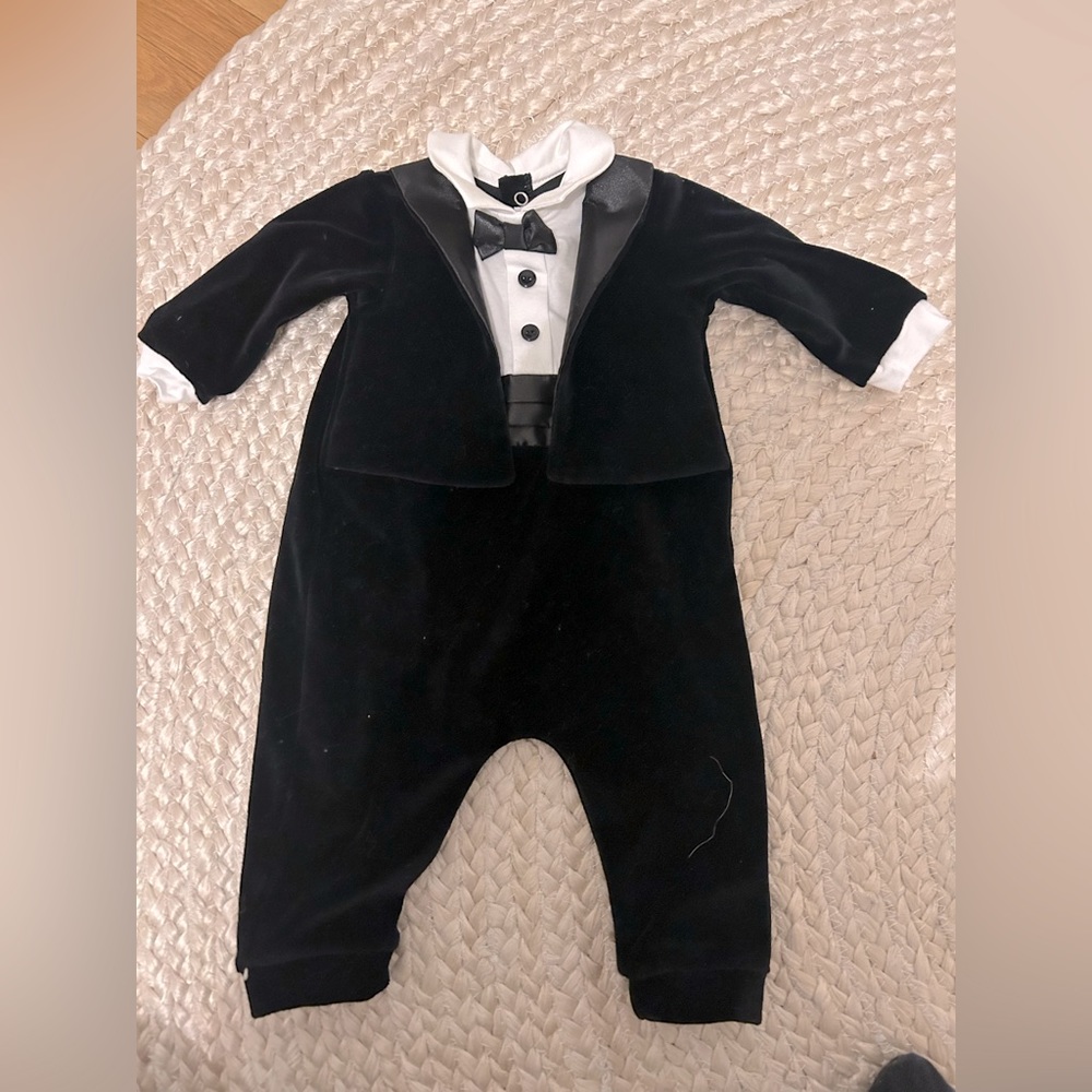 Velour w silk vest belt tuxedo onesie for baby